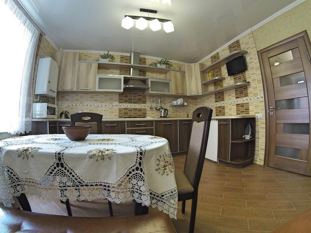 Appartement Naberezhnaya Roshen à Vinnytsia Extérieur photo